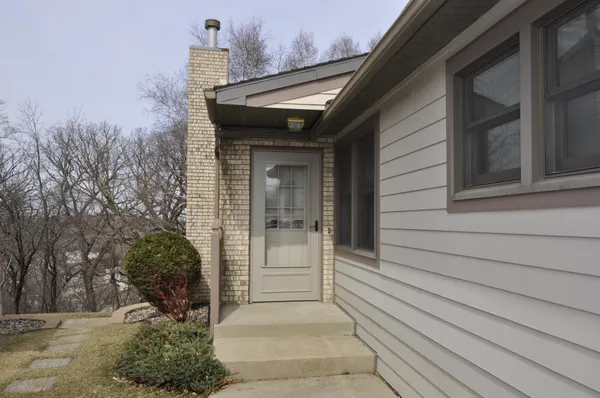 $368,000 | 64 Conner Circle Southwest, Rochester, MN 55902