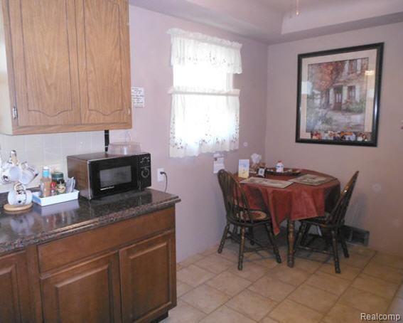 10000 Allen Road Allen Park, MI 48101 - Photo 8 of 15 kit eating area.jpg