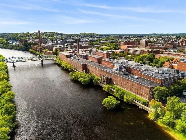 $3,000 | 130 John Street, Unit 459, Lowell, MA 01852