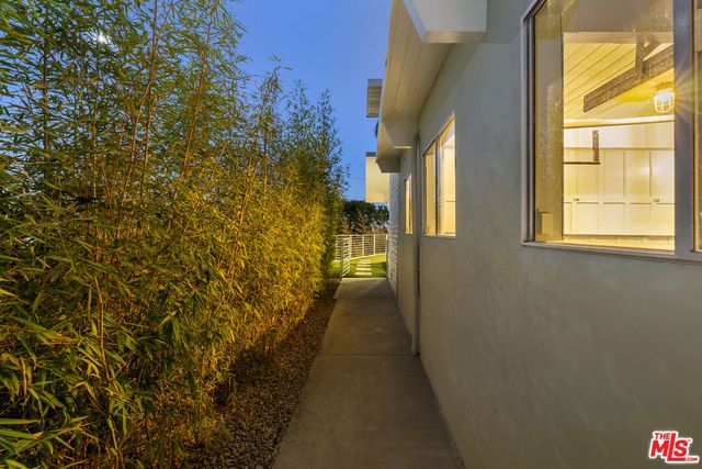 $5,900,000 | 8411 Hollywood Boulevard, Los Angeles, CA 90069