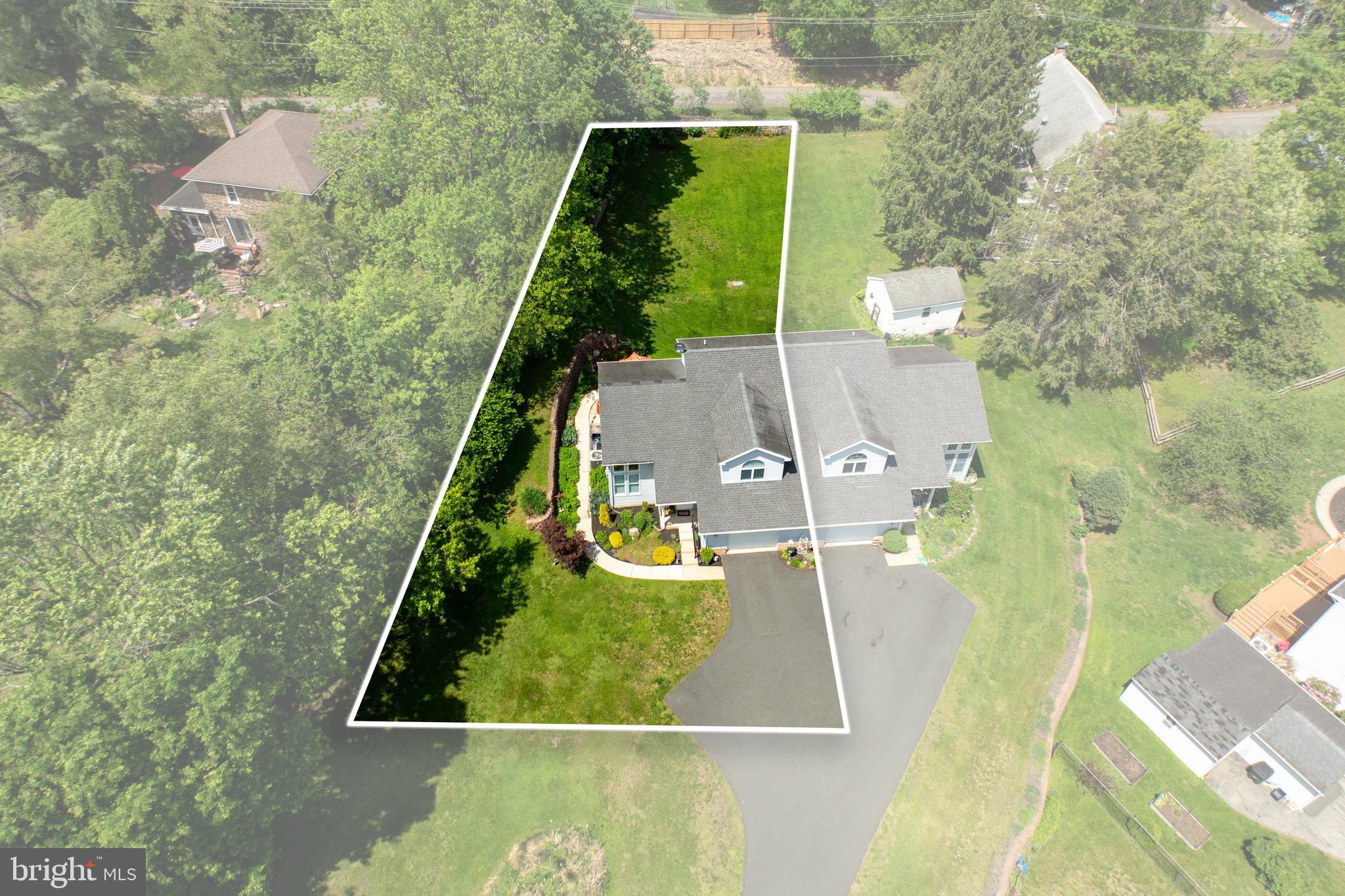 237 Poplar Street Spring City, PA 19475 - Photo 36 of 36 an aerial view of a house with a garden