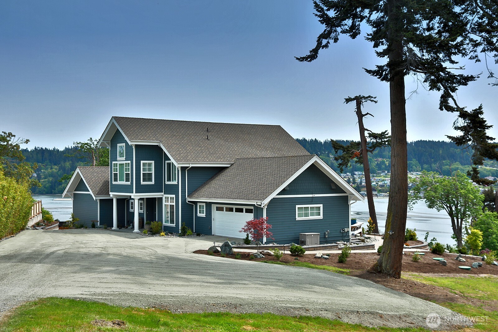 8065 South George Drive Clinton, WA 98236 - Photo 4 of 40