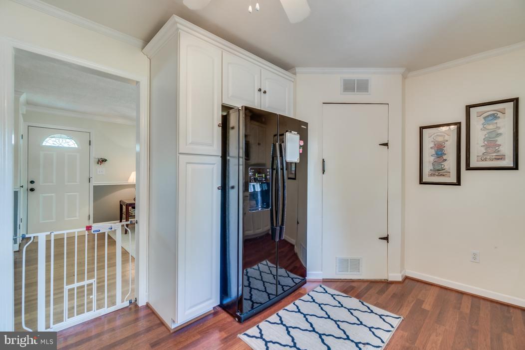 8817 Cooper Road Alexandria, VA 22309 - Photo 13 of 51 Gallery Image 13