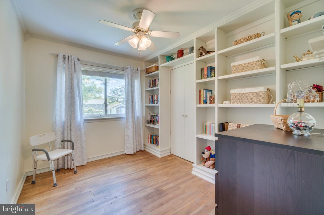 8817 Cooper Road Alexandria, VA 22309 - Photo 27 of 51 Gallery Image 27
