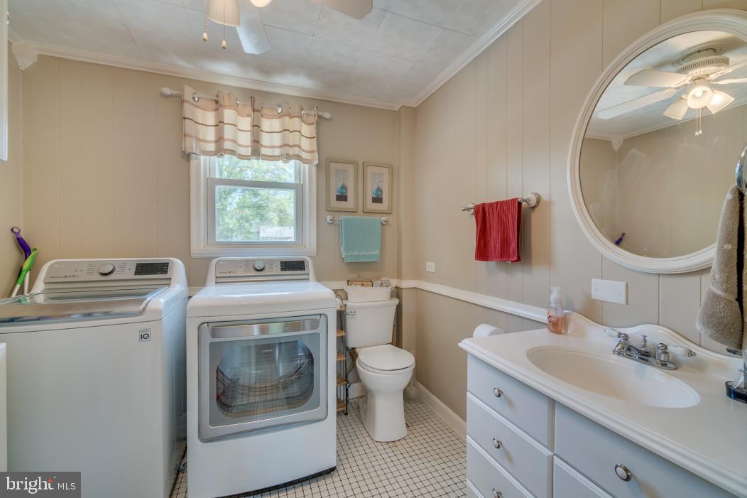 8817 Cooper Road Alexandria, VA 22309 - Photo 34 of 51 Gallery Image 34