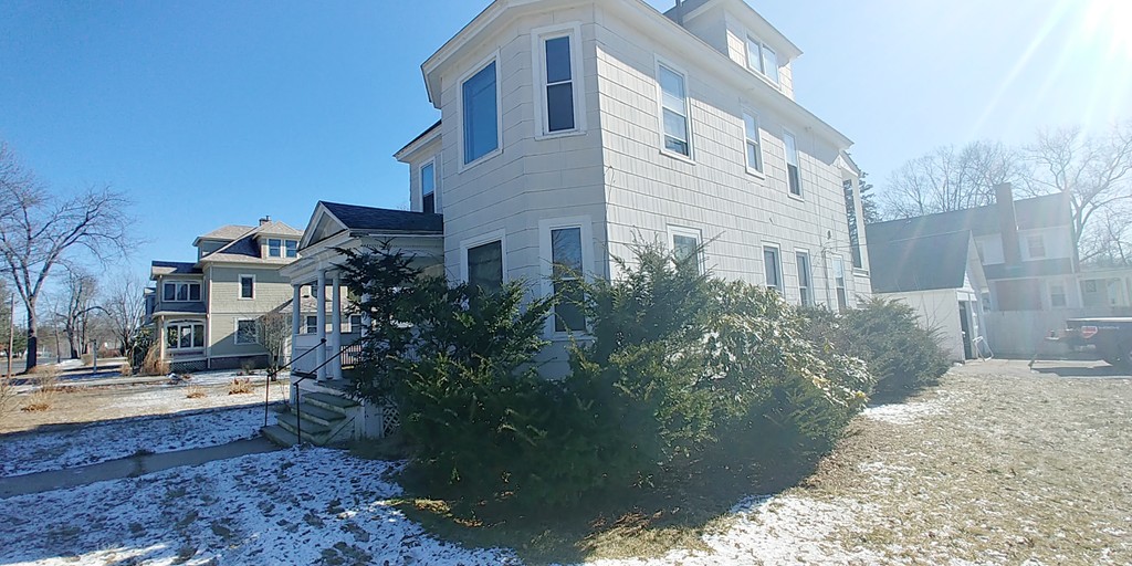 103 Essex Street Springfield, MA 01151 - Photo 3 of 19 Gallery Image 3