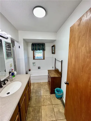 $290,000 | 1883 Maple Road, Fort Scott, KS 66701