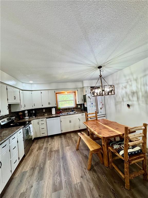 1883 Maple Road Fort Scott, KS 66701 - Photo 5 of 59