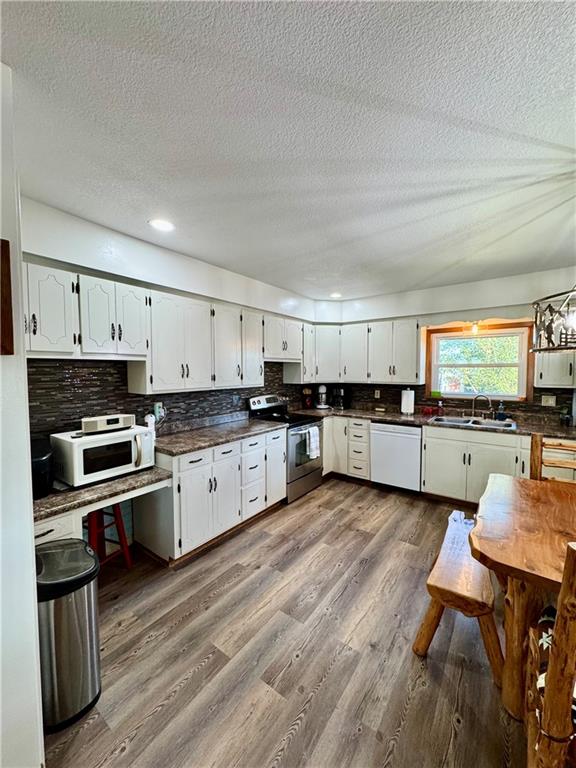 1883 Maple Road Fort Scott, KS 66701 - Photo 10 of 59