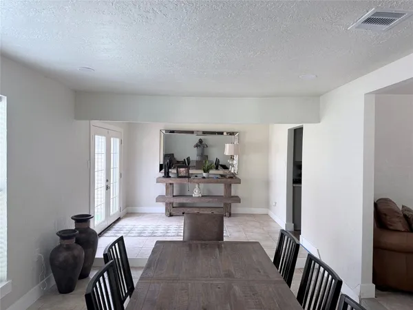 $3,100 | 4012 Chile Drive, Pasadena, TX 77504