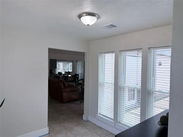 $3,100 | 4012 Chile Drive, Pasadena, TX 77504