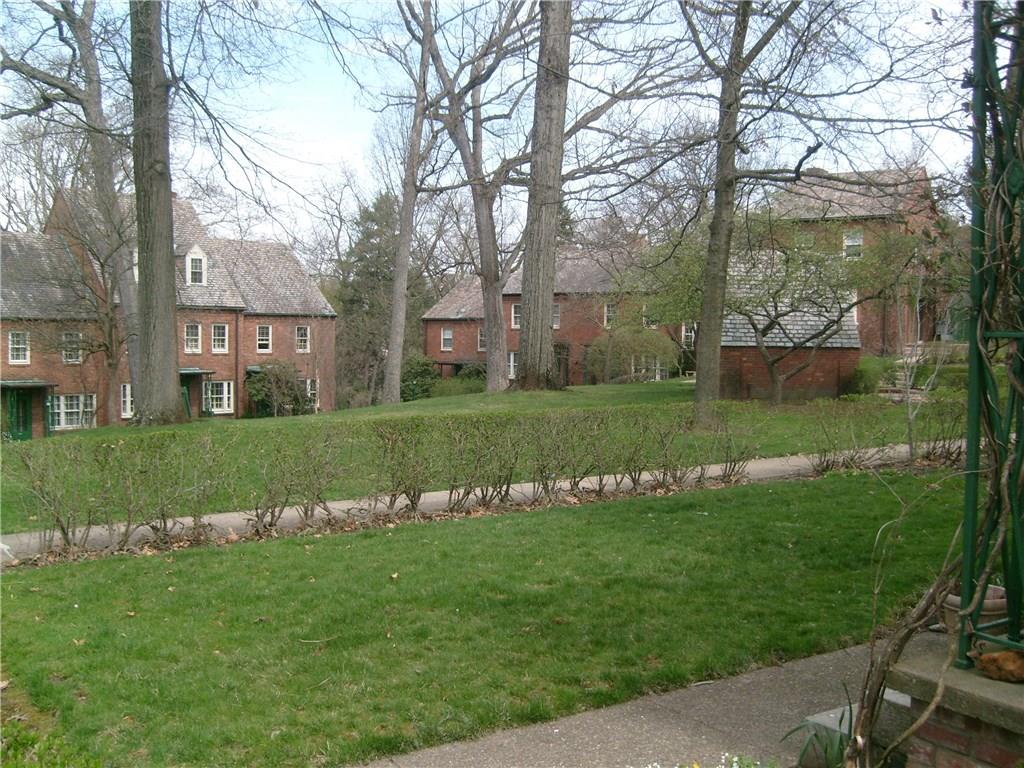 640 Pennridge Road Pittsburgh, PA 15211 - Photo 3 of 8