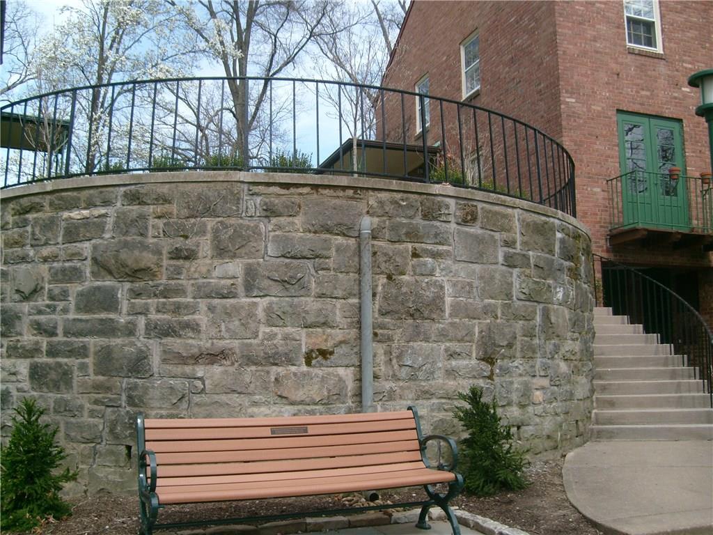 640 Pennridge Road Pittsburgh, PA 15211 - Photo 5 of 8