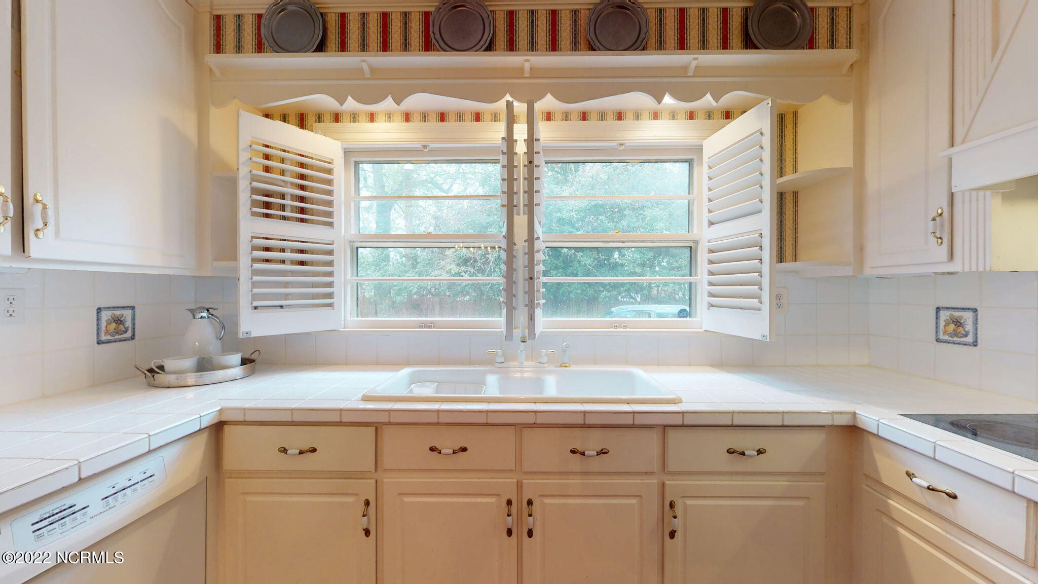 2203 Greenbriar Road Kinston, NC 28501 - Photo 23 of 37 49-web-or-mls-VTP-2203-Greenbrier-Rd-Kin