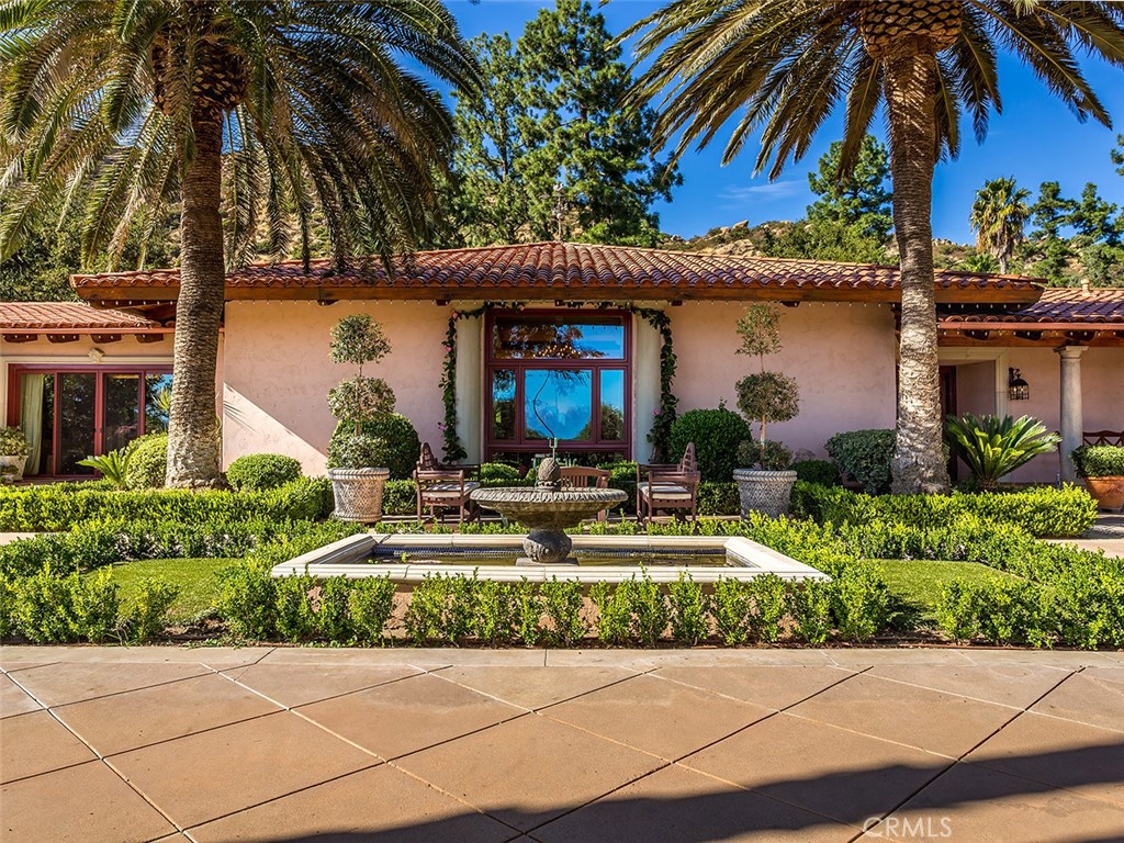 22637 La Quilla Drive Chatsworth, CA 91311 - Photo 14 of 40