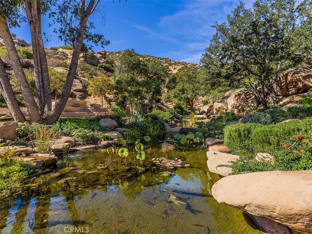 22637 La Quilla Drive Chatsworth, CA 91311 - Photo 27 of 40