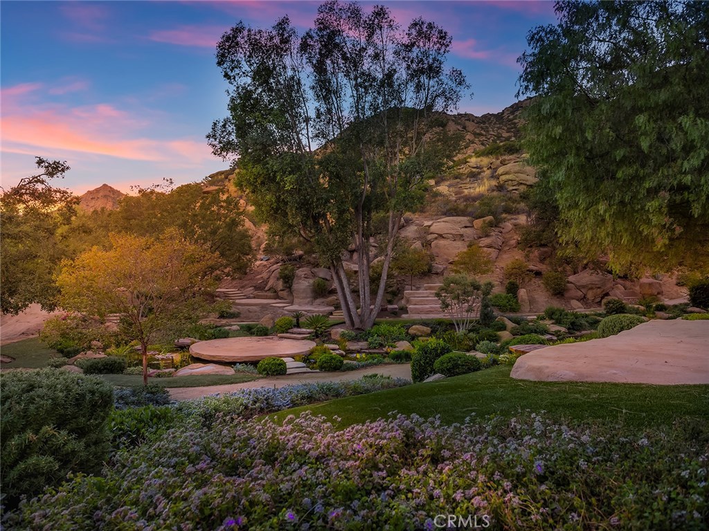 22637 La Quilla Drive Chatsworth, CA 91311 - Photo 33 of 40