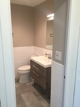 $2,400 | 4250 North Marine Drive, Unit 2406, Chicago, IL 60613