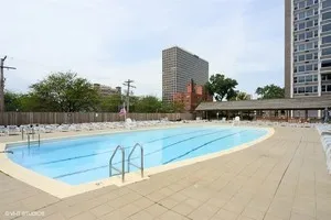 $2,400 | 4250 North Marine Drive, Unit 2406, Chicago, IL 60613