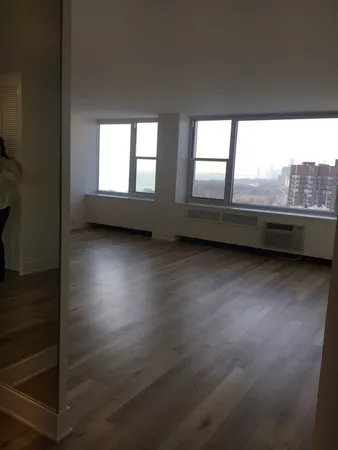 $2,400 | 4250 North Marine Drive, Unit 2406, Chicago, IL 60613