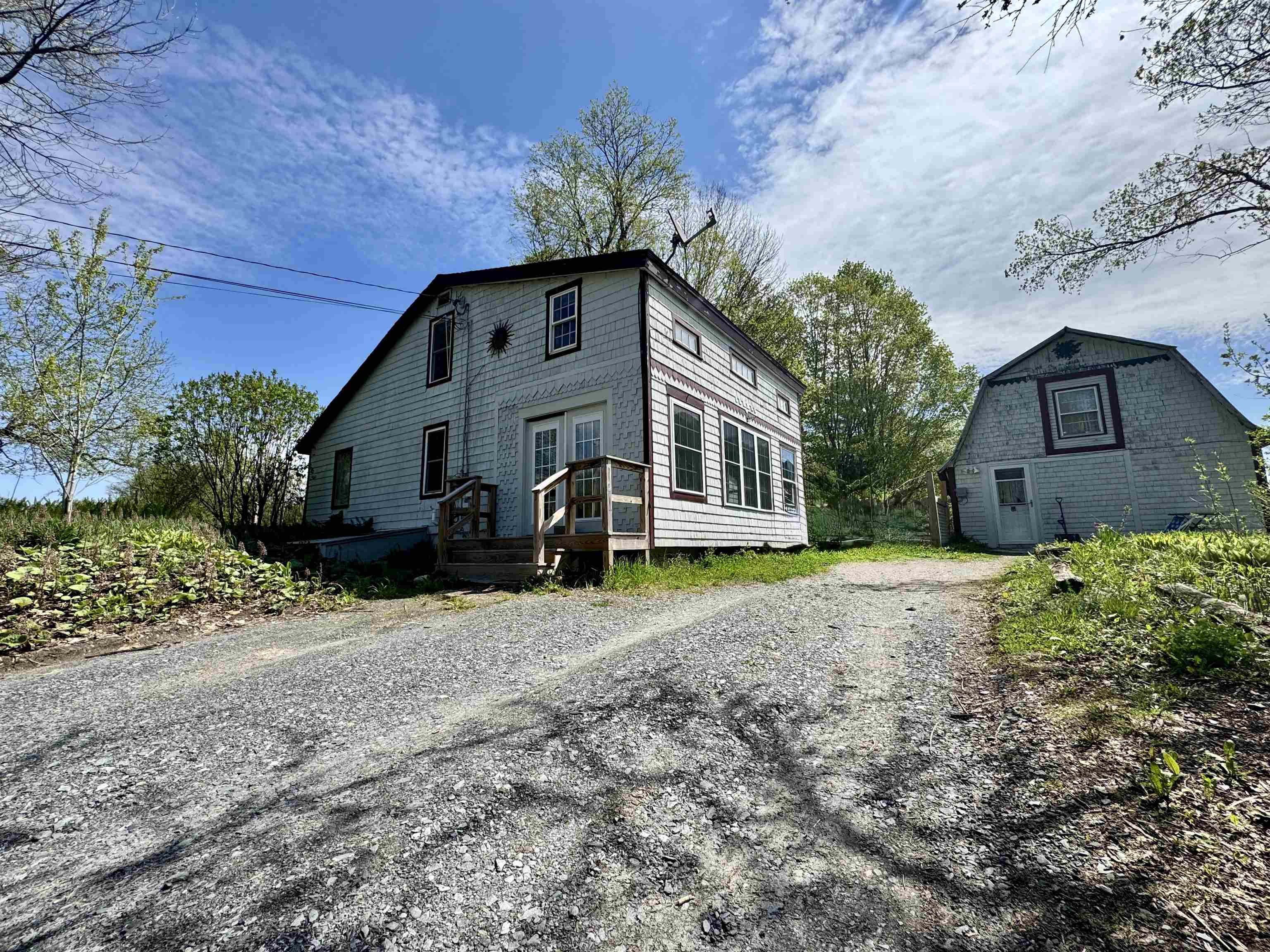 405 Cross Road Bradford, VT 05033 - Photo 1 of 33