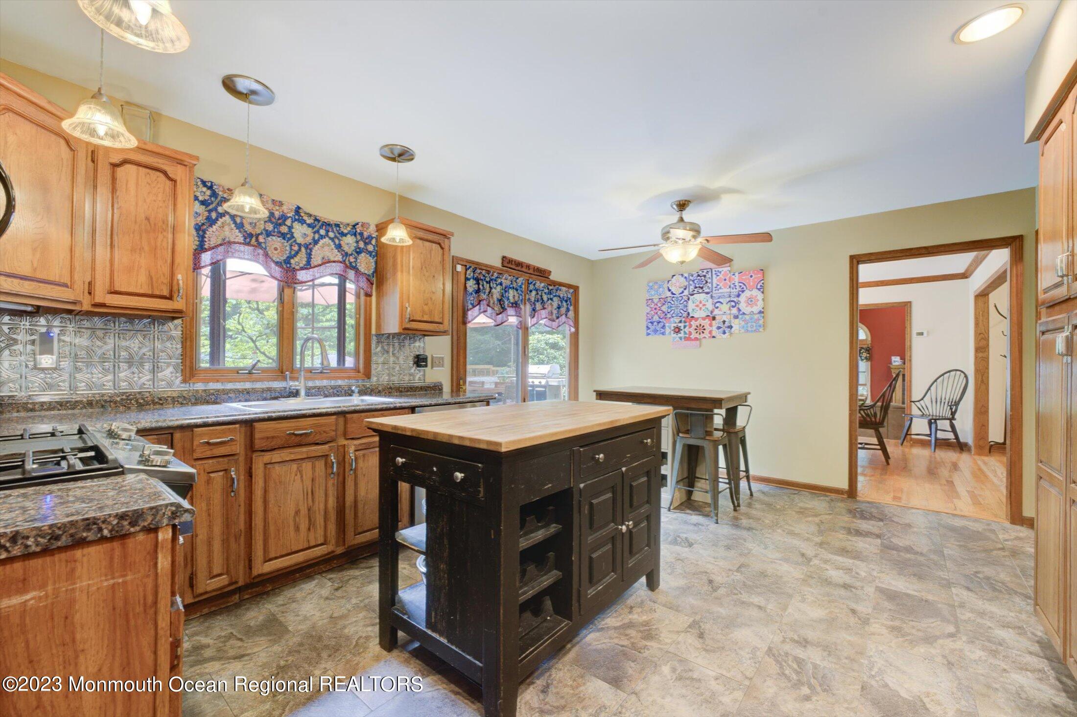 3224 County Rte 547 Manchester Township, NJ 08759 - Photo 16 of 43 15-Kitchen