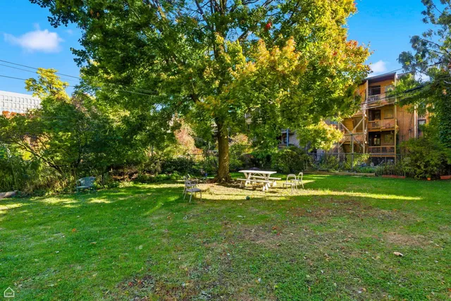 $299,000 | 1404 East 56th Street, Unit 1, Chicago, IL 60637