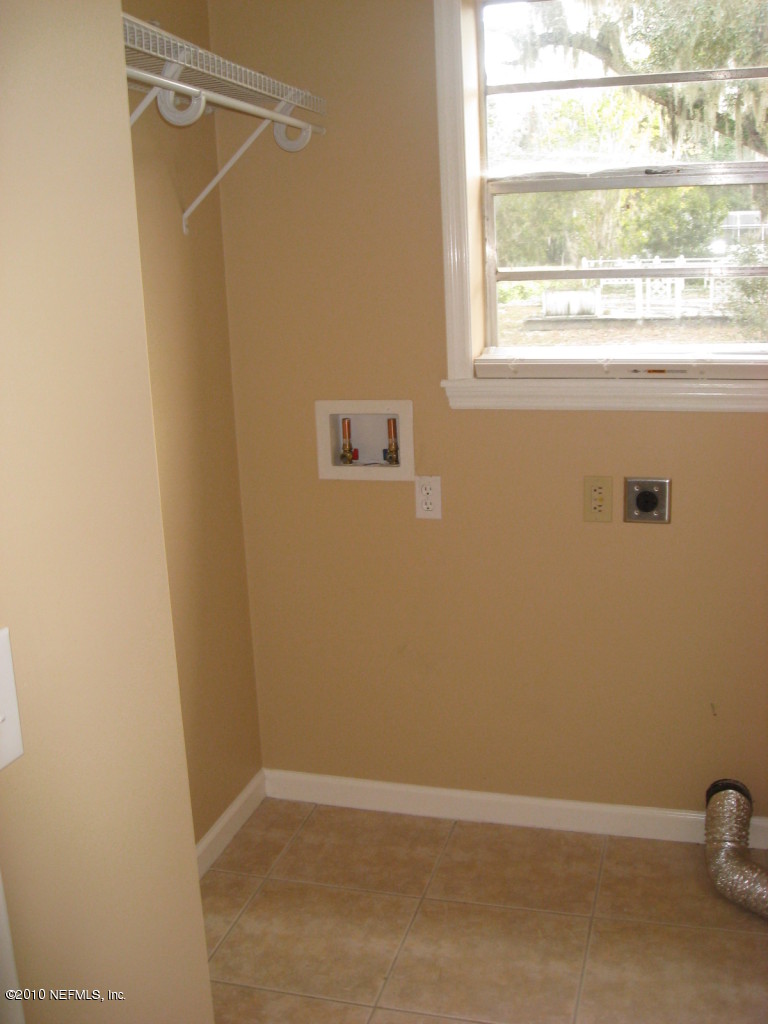 203 Snake Road Green Cove Springs, FL 32043 - Photo 8 of 13 loundry room
