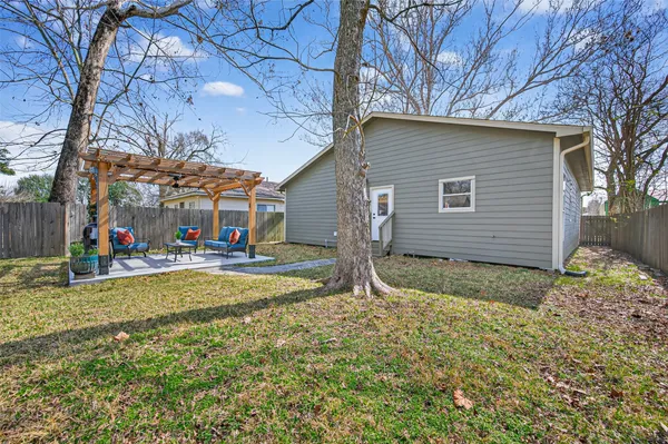 $275,000 | 214 Texas Street, Tomball, TX 77375