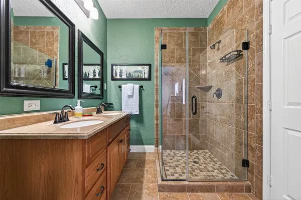 $275,000 | 214 Texas Street, Tomball, TX 77375