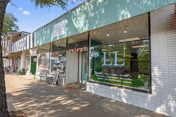 $275,000 | 214 Texas Street, Tomball, TX 77375