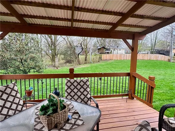 $335,000 | 1011 Northeast 75th Street, Gladstone, MO 64118
