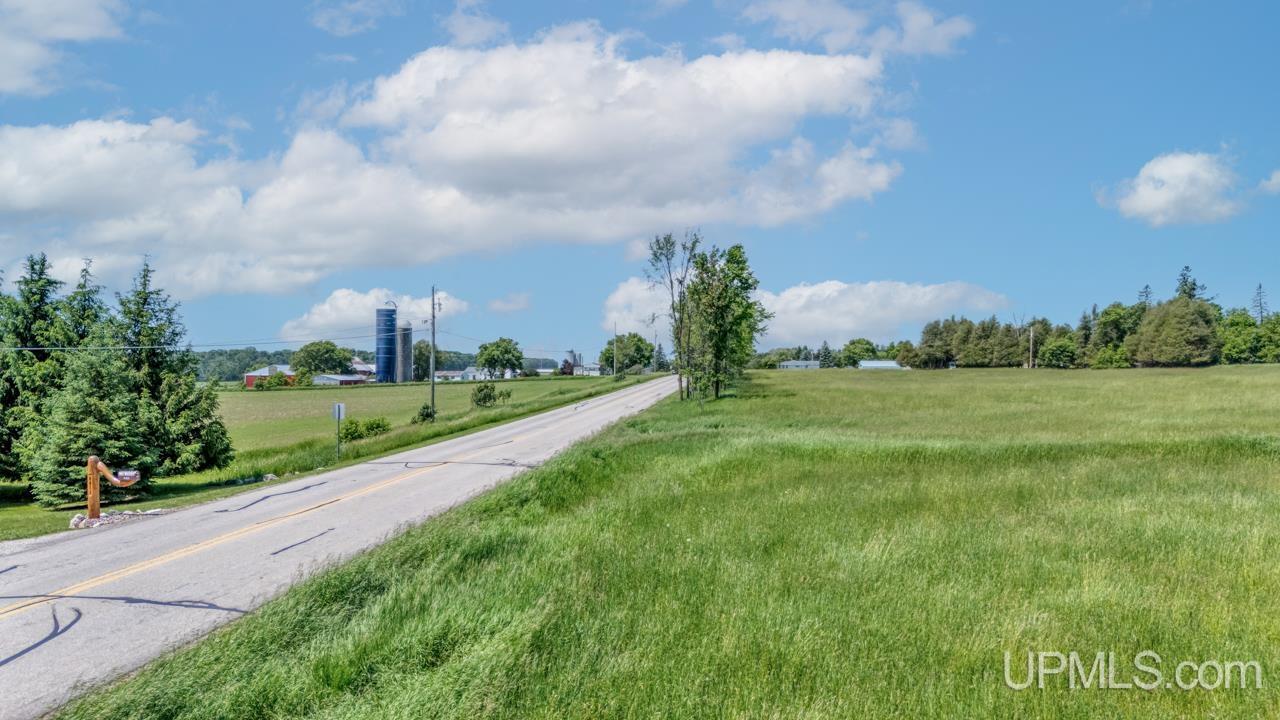 416 20th Road Escanaba, MI 49829 - Photo 11 of 12 Gallery Image 11