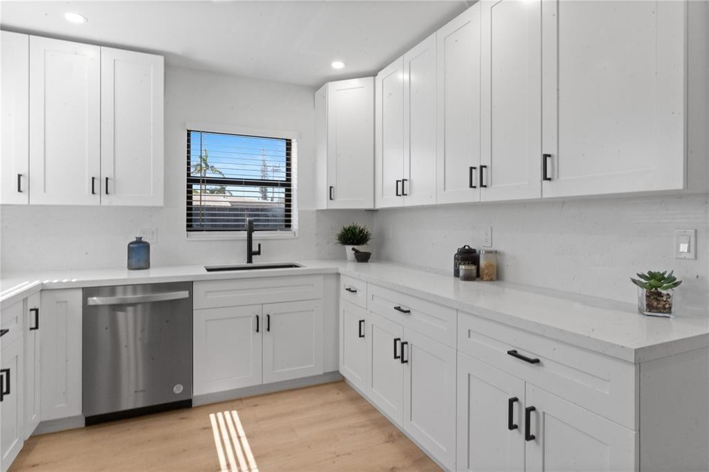 48 Southeast 7th Street Dania, FL 33004 - Photo 15 of 47 Photo 15