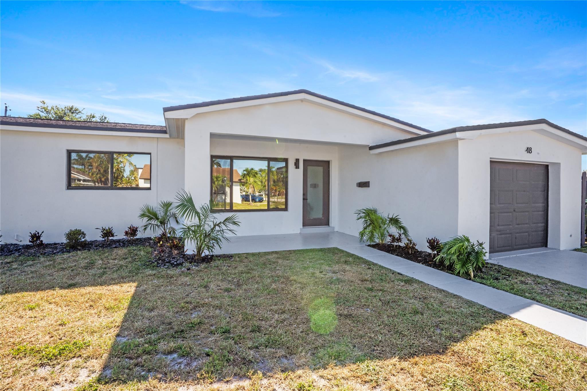 48 Southeast 7th Street Dania, FL 33004 - Photo 2 of 47 Photo 2