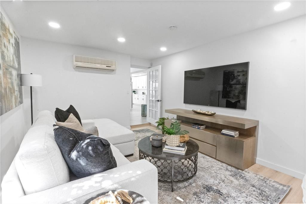 48 Southeast 7th Street Dania, FL 33004 - Photo 21 of 47 Photo 21