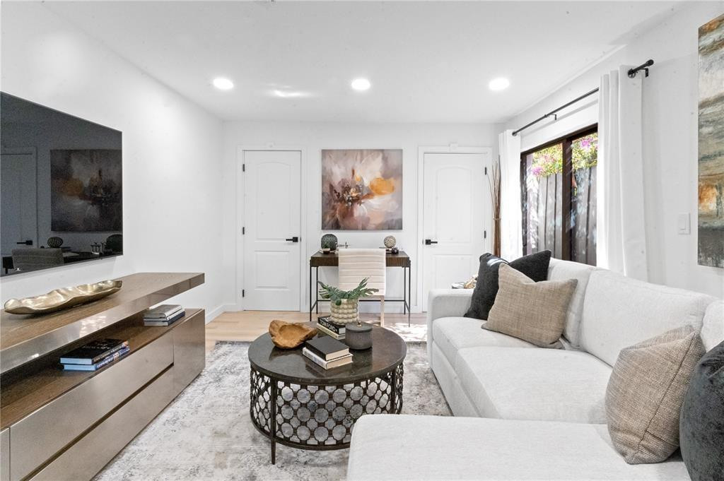 48 Southeast 7th Street Dania, FL 33004 - Photo 23 of 47 Photo 23