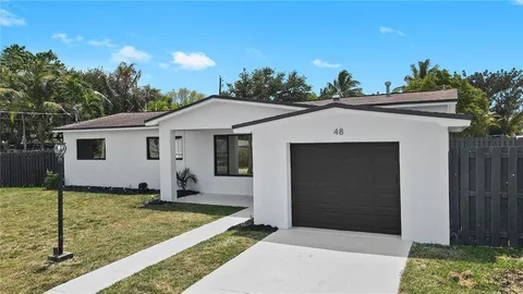 $640,000 | 48 Southeast 7th Street, Dania, FL 33004