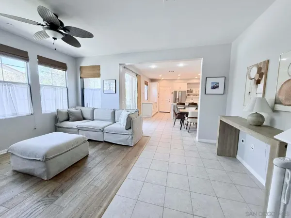 $784,999 | 3014 North Oxnard Boulevard, Oxnard, CA 93036