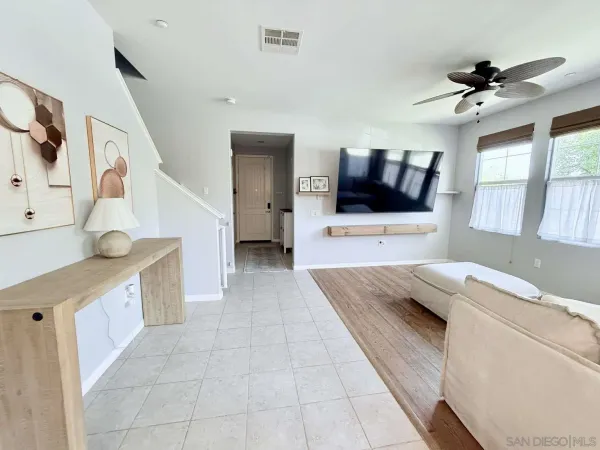 $784,999 | 3014 North Oxnard Boulevard, Oxnard, CA 93036