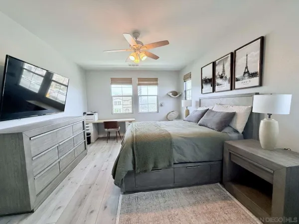 $784,999 | 3014 North Oxnard Boulevard, Oxnard, CA 93036