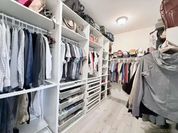 $784,999 | 3014 North Oxnard Boulevard, Oxnard, CA 93036