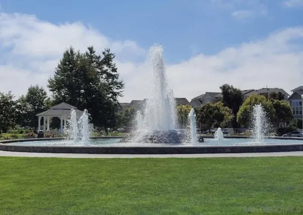 $784,999 | 3014 North Oxnard Boulevard, Oxnard, CA 93036