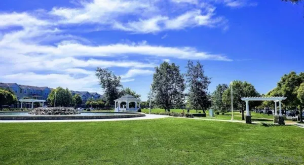 $784,999 | 3014 North Oxnard Boulevard, Oxnard, CA 93036