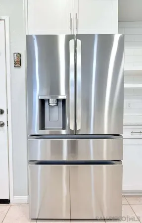 $784,999 | 3014 North Oxnard Boulevard, Oxnard, CA 93036