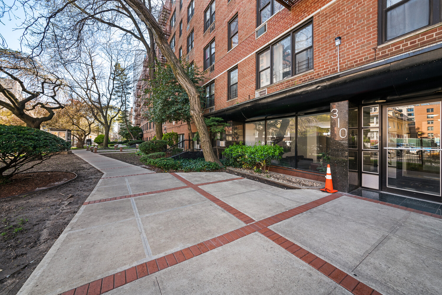 310 Lenox Road, Unit 4U Brooklyn, NY 11226 - Photo 4 of 4 a view of a building with sitting area
