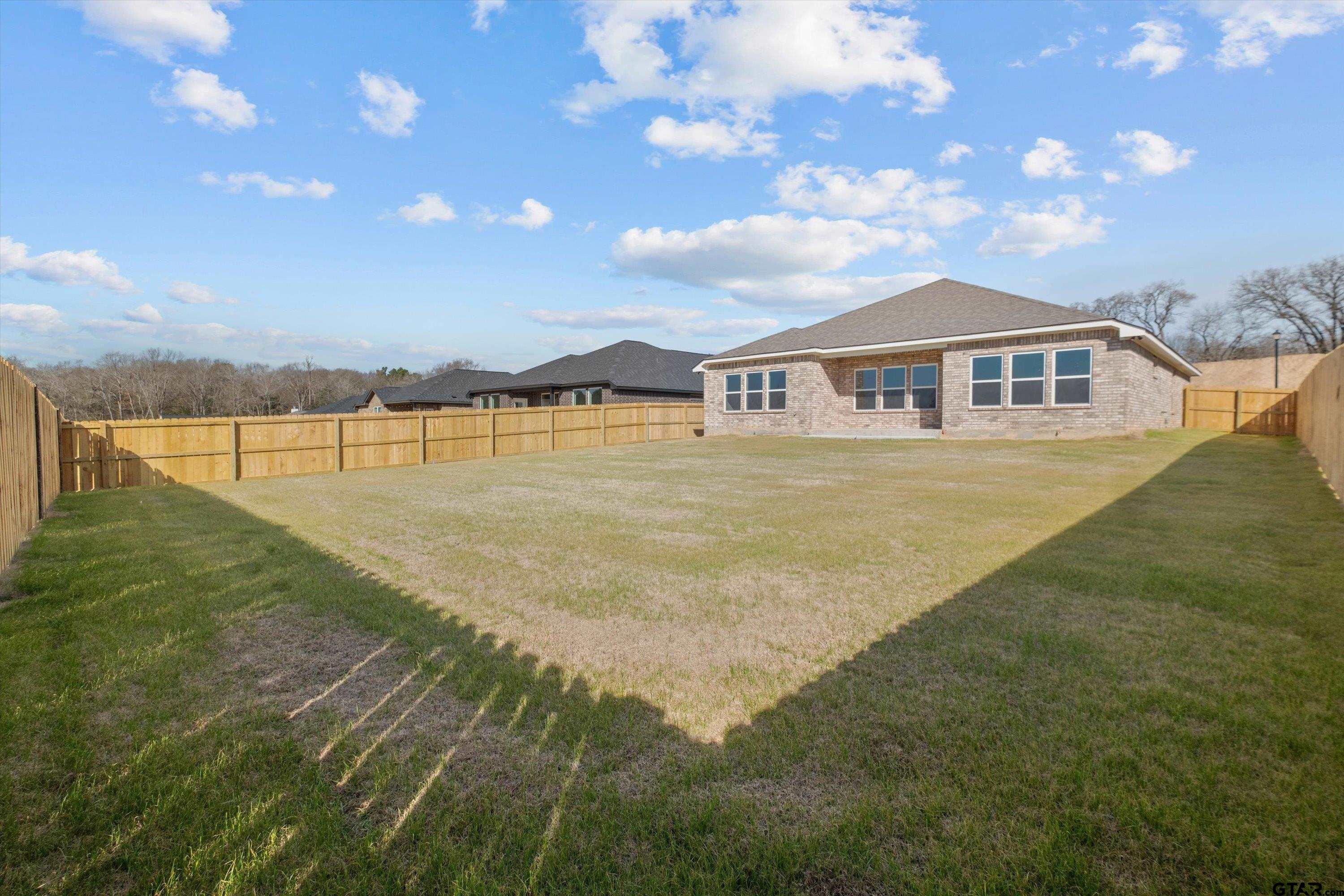 16529 Crossing Circle Lindale, TX 75771 - Photo 5 of 21