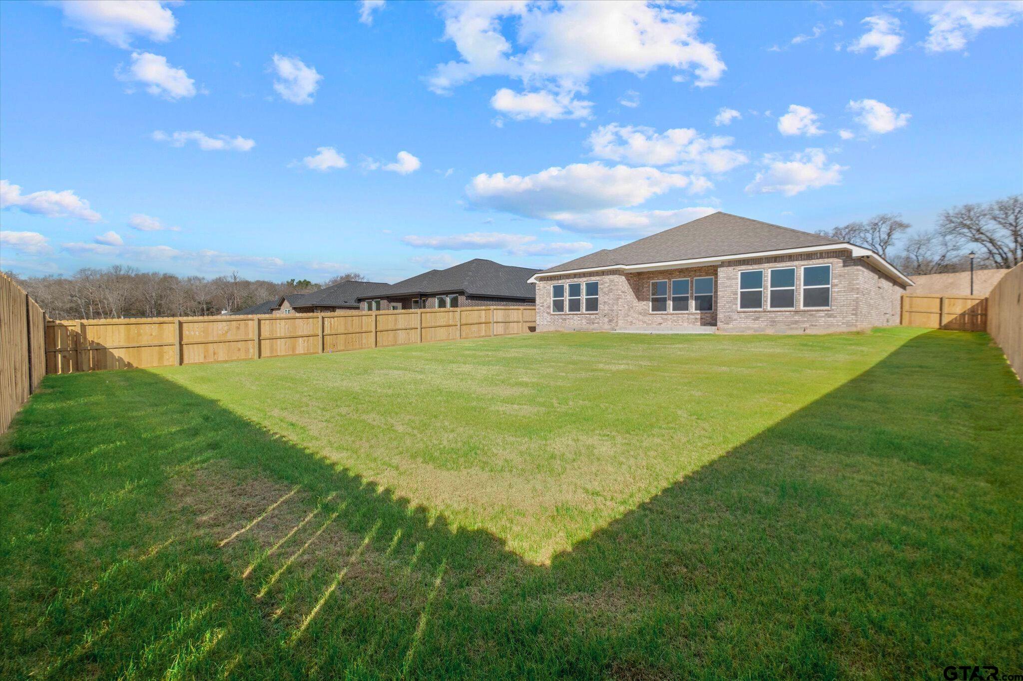 16529 Crossing Circle Lindale, TX 75771 - Photo 7 of 30