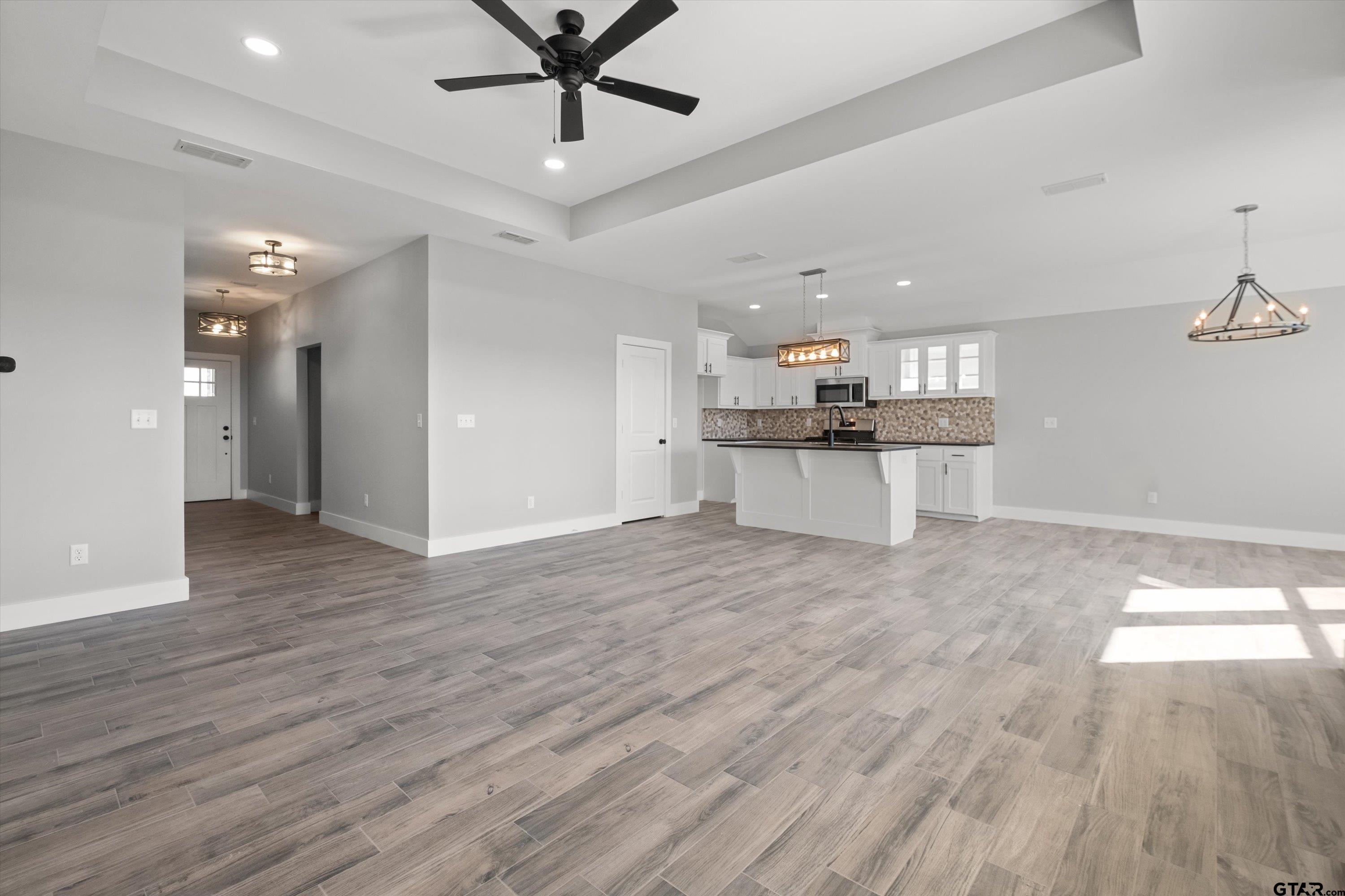 16529 Crossing Circle Lindale, TX 75771 - Photo 9 of 21