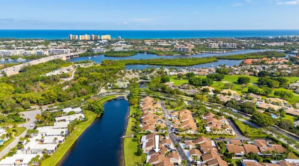 $995,000 | 3733 Cape Pointe Circle, Jupiter, FL 33477